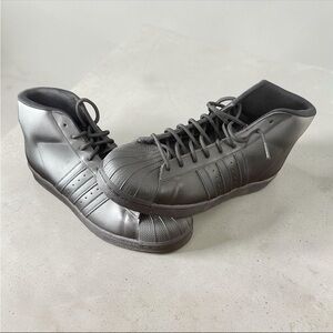 Adidas Pro Model ‘Triple Black’